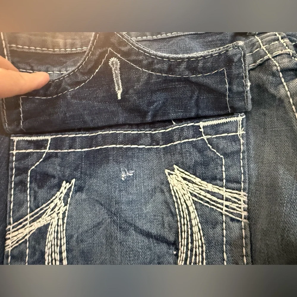 True Religion Jeans Shorts Men’s Sz 36 Flap Pockets Made In USA Distressed *Flaw